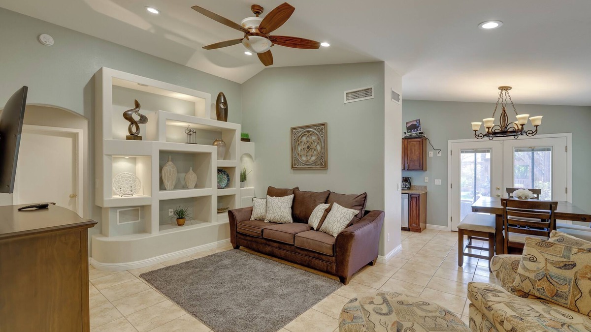 Deer Valley House | Golf & Hike: Family Home w/Patio in Glendale