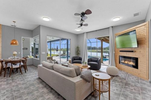 Ridgewood Lakes House | Golf Oasis-Game Room-Pool-Disney South Face Pool
