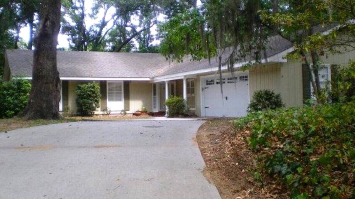 Saint Simons Island House | Golf retreat; 3/2.5, crib, mid island neighborhood across from Sea Palms Golf!