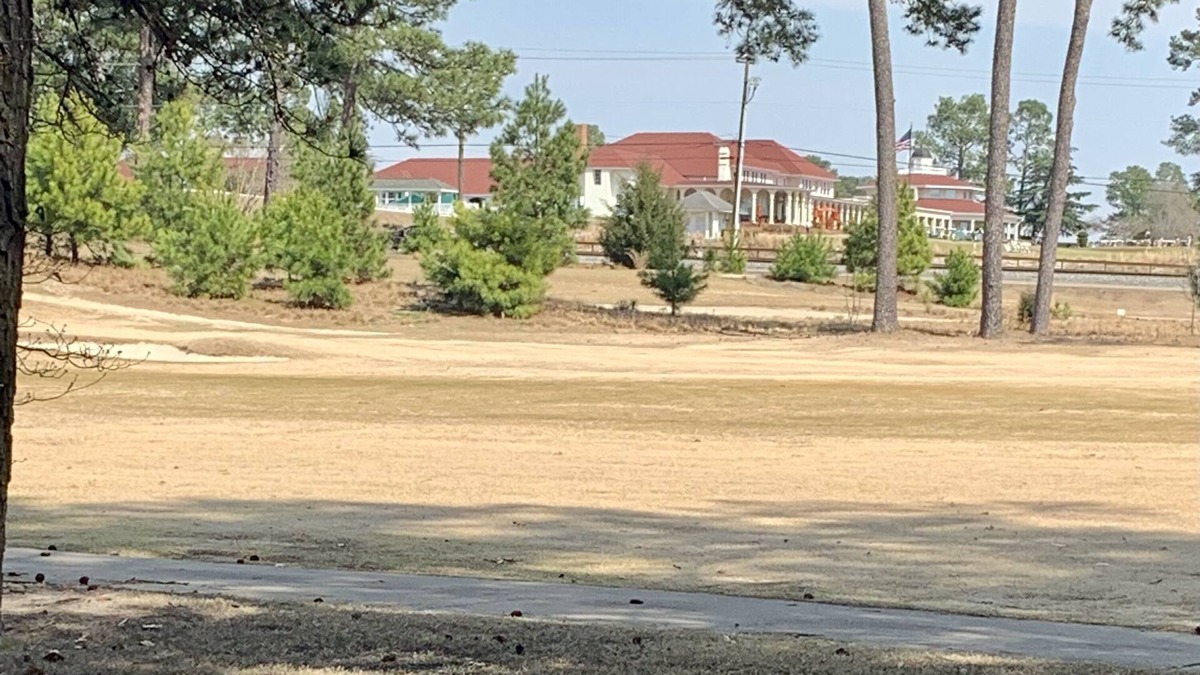 Pinehurst Condo | Golf Terrace 1 bedroom 1 bath condo steps from Pinehurst Resort