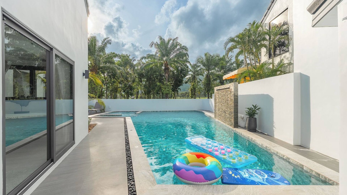 Kathu Villa | Golfside 5BRVilla with Private Pool V192
