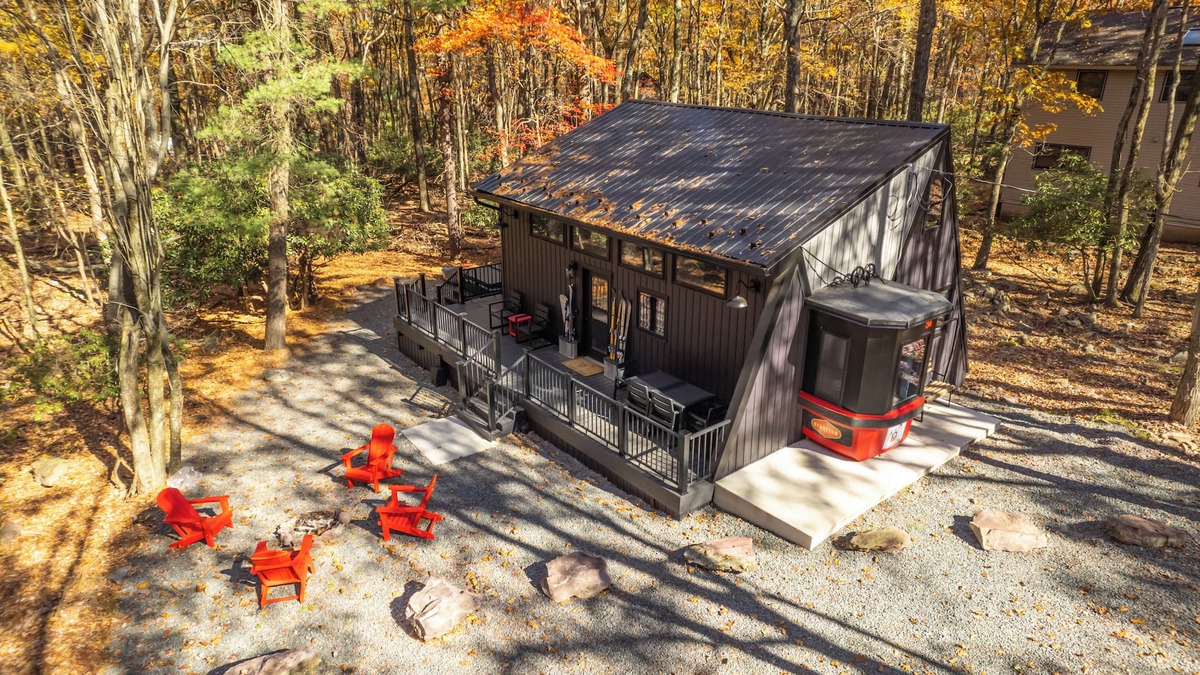 Lake Harmony Estates Cabin | Gondola34 - Poconos most unique tiny cabin! Peak foliage right now!