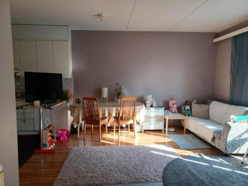 Itainen District Apartment | Good location close to East Center