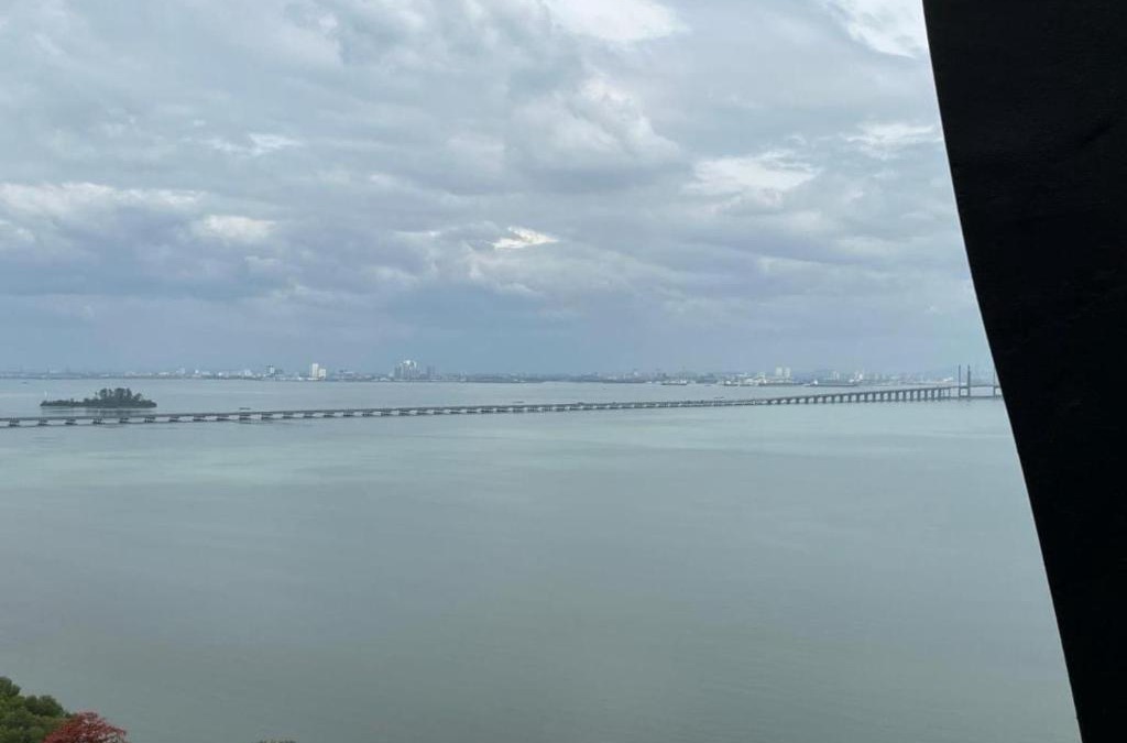 Kampung Sungai Nibong Apartment | Good Seaview Condo, near Queensbay