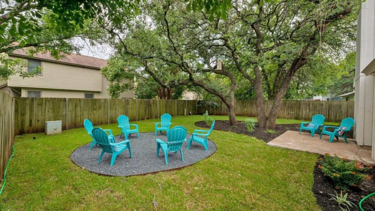 Milwood House | 'Good Vibes Roll' Pet-friendly! Near Domain!
