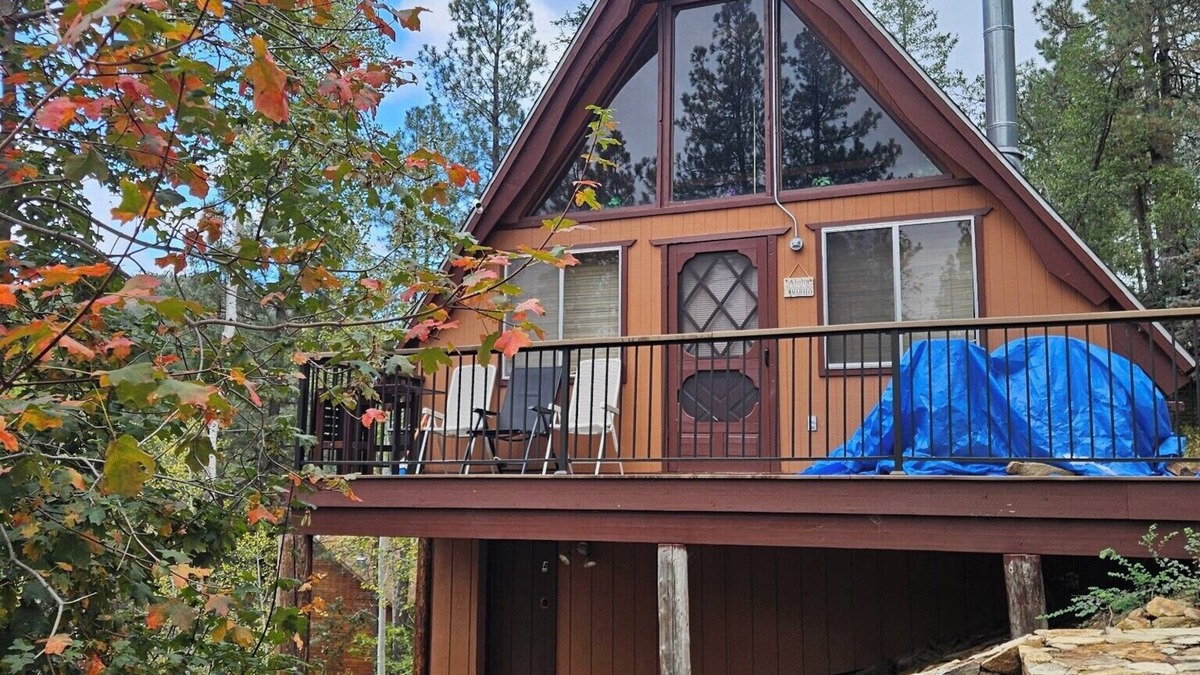 Potato Patch House | GoodNight Cabin in Prescott National Forest