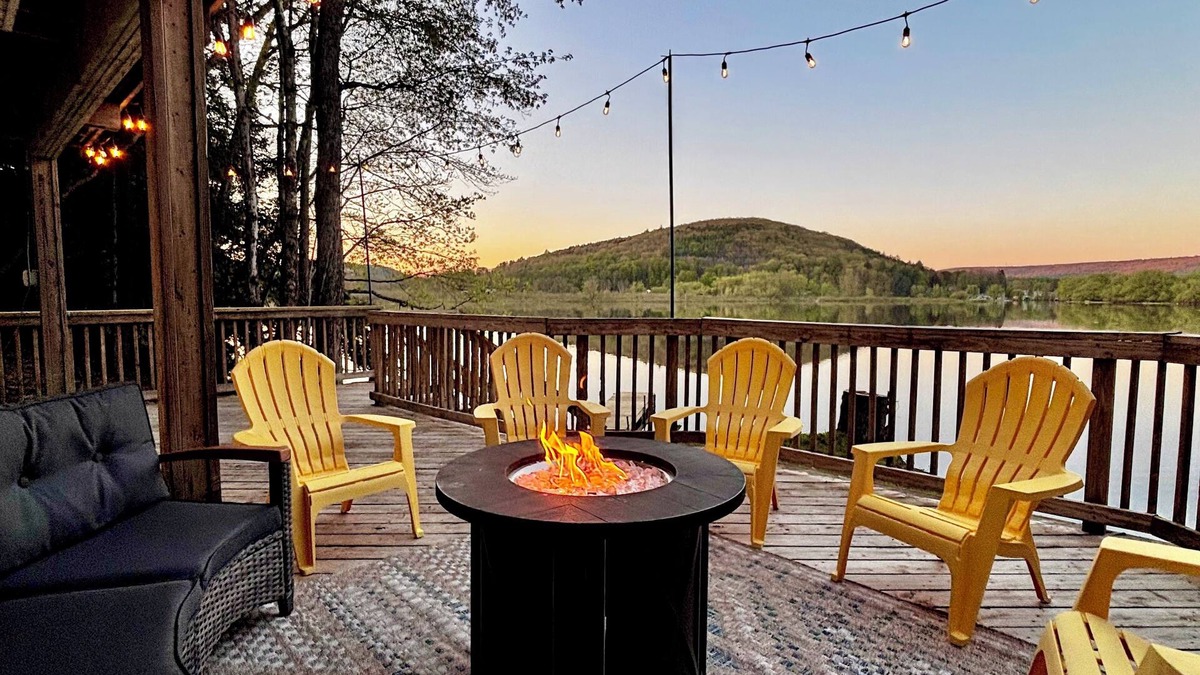 Oneonta House | Goodyear Lake waterfront home sleeps 13. Near Dreams Park, Cooperstown.