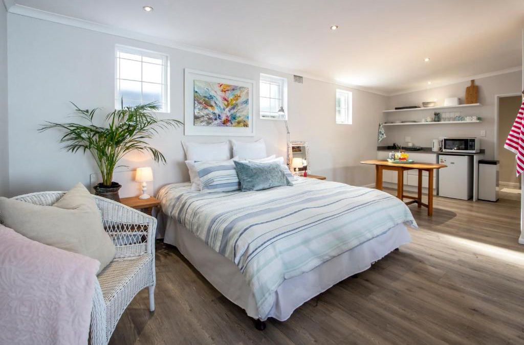 Hermanus City-Centre Apartment | Goozi Garden Cottage