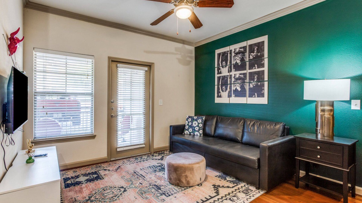McNeil Apartment | Gorgeous 1BR in Champion City Park 3743
