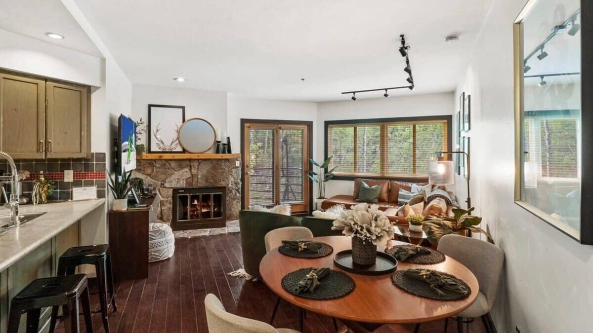Deer Valley Condo | Gorgeous 1BR Steps From Lifts w/Private Hot Tub!