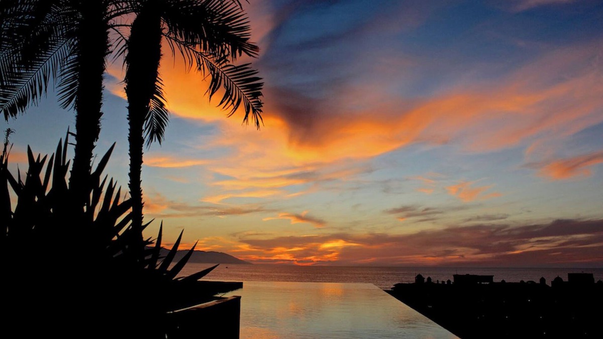Romantic Zone Condo | Gorgeous 2 Bedroom Oceanview Condo Romantic Zone
