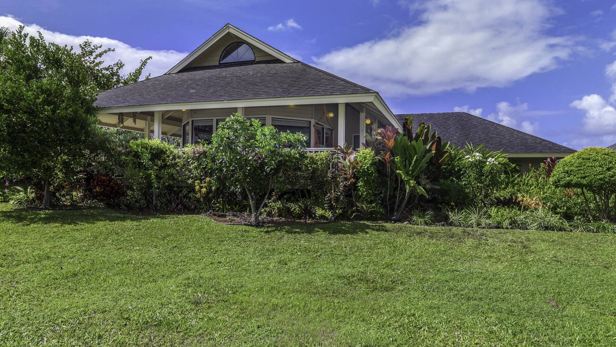 Princeville House | Gorgeous 2 BR Plantation Style Home in Princeville