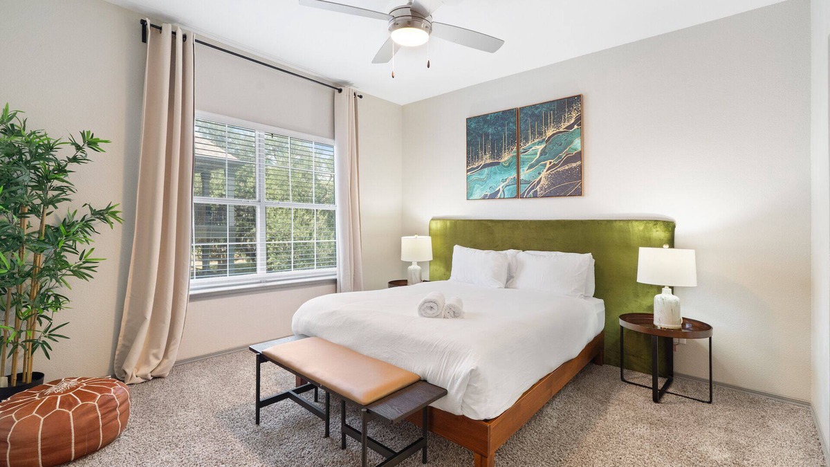 North Burnet Apartment | Gorgeous 2BR next to the Domain 4004