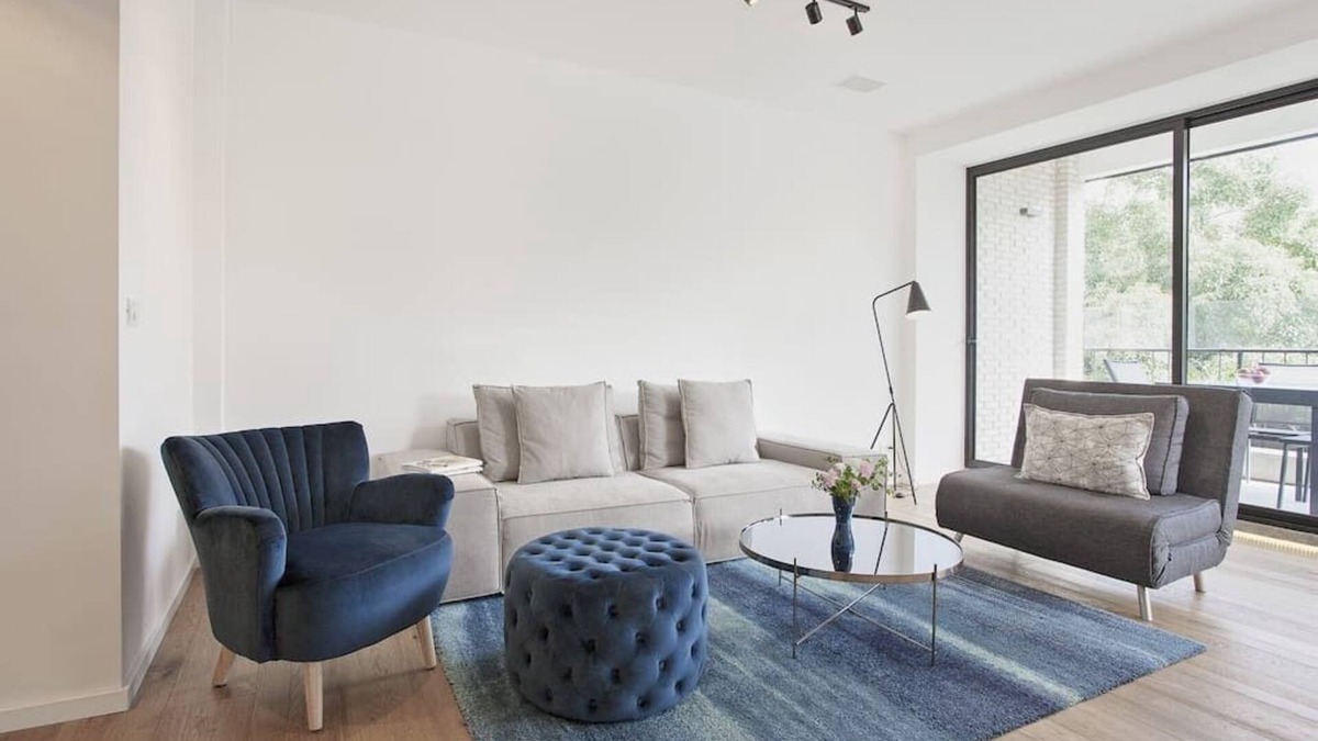 Old North Apartment | Gorgeous 2BR Nordau by Holiday-rentals SAFE ROOM