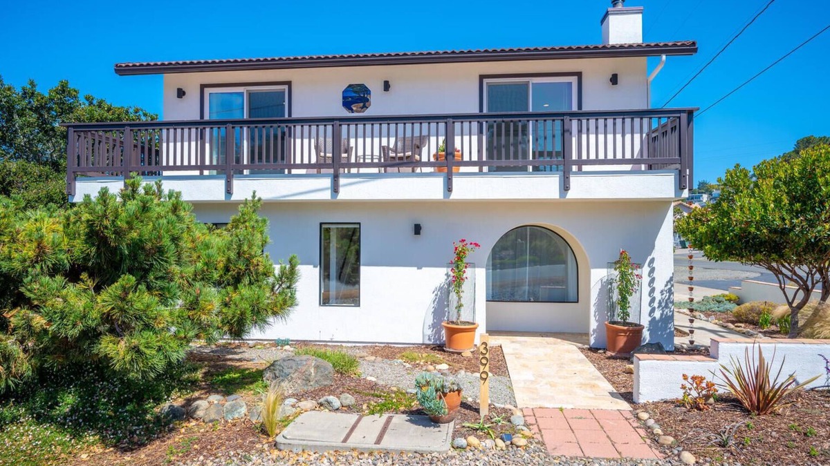 Marine Terrace House | Gorgeous 3 Bedroom Monthly Rental in Marine Terrace! Pet-Friendly Too!