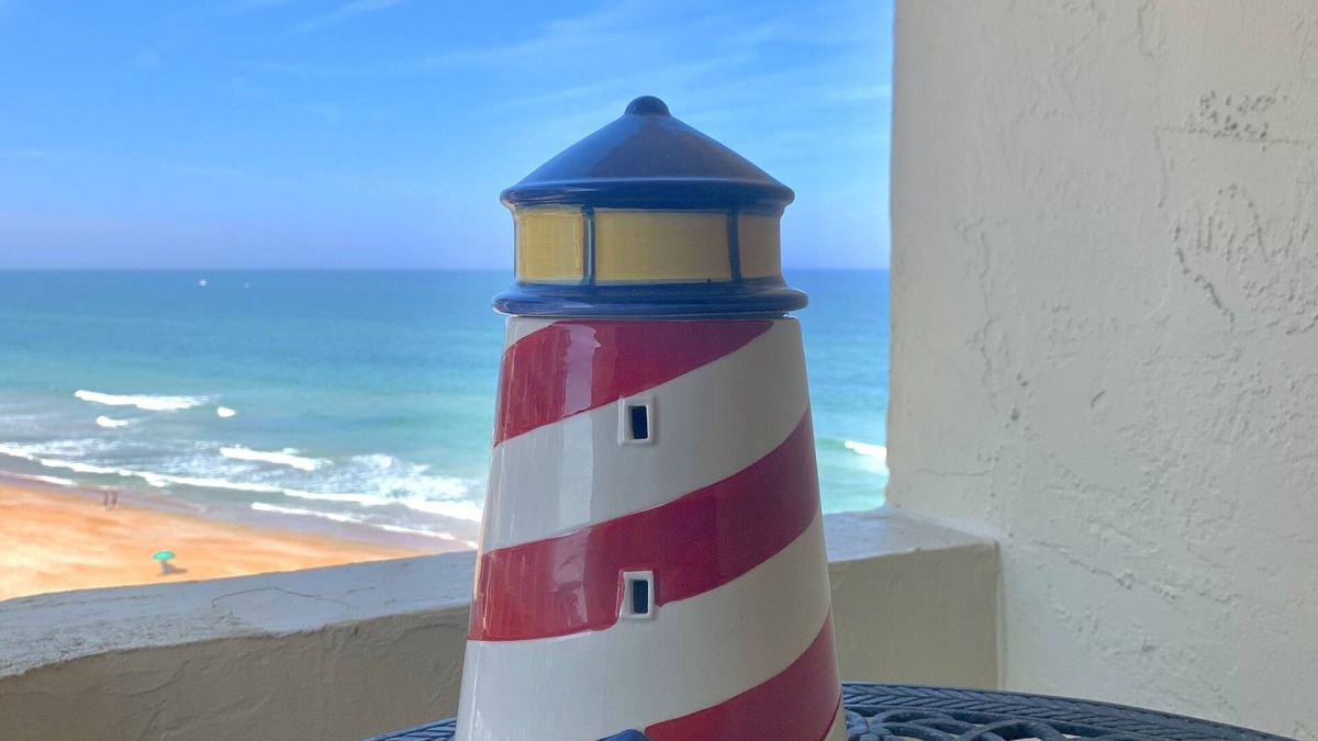 Ormond-by-the-Sea Condo | Gorgeous 3 Bedroom Condo Directly on Beach