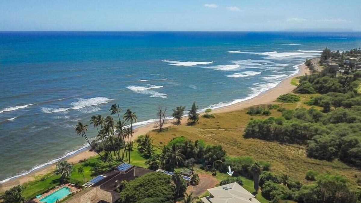Kekaha House | Gorgeous 3br Kekaha Beachfront Home for 6!