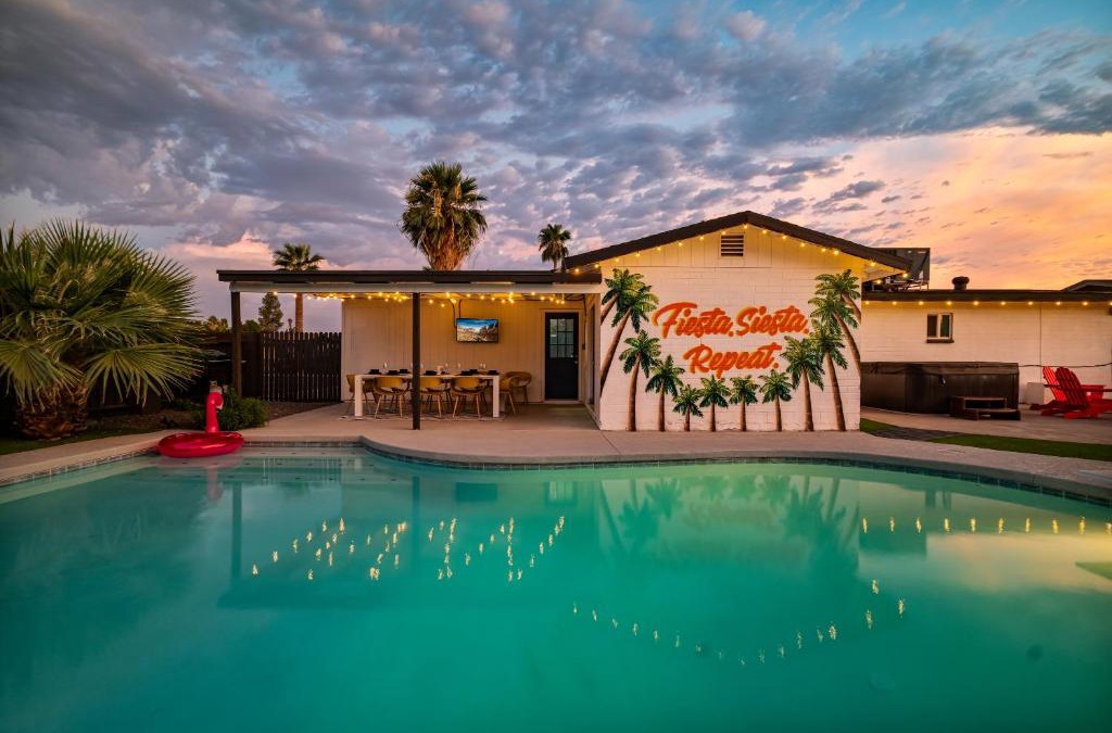 North Mountain House | Gorgeous 4-bed home with Golf, Pool, & Hot Tub!