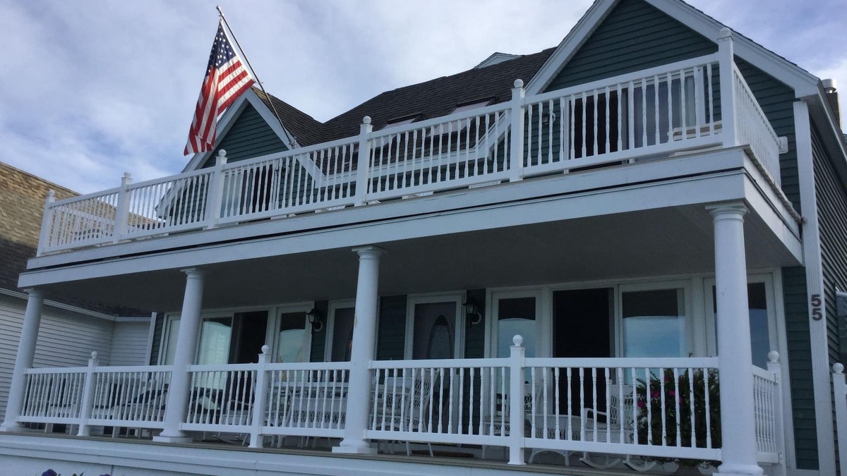 York Beach House | Gorgeous 6 Bedroom Ocean Front Home steps from Short Sands