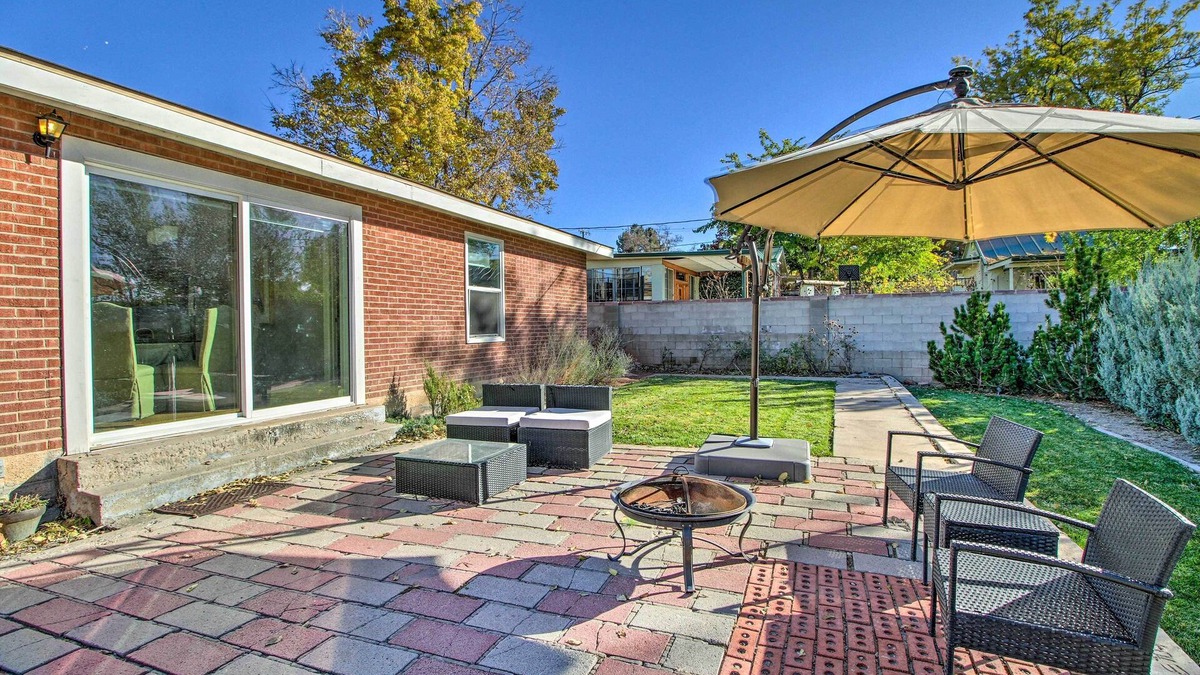 Victory Hills House | Gorgeous Albuquerque Getaway w/Private Yard!