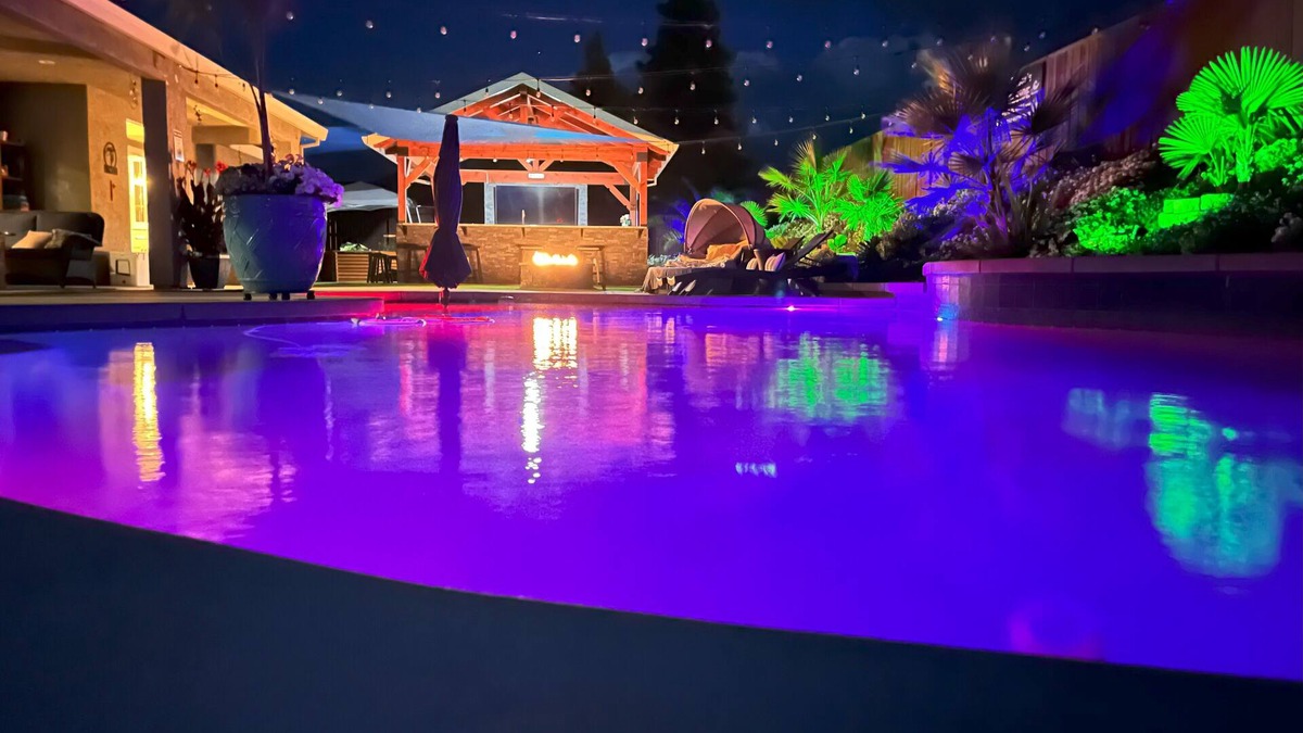 Redding House | Gorgeous backyard oasis with all of the comforts of home, the W has it all!