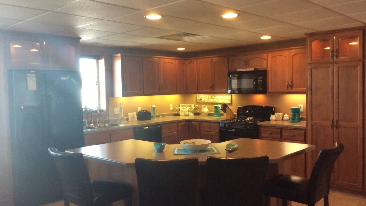 Algoma Apartment | Gorgeous Beach & 5 Miles to Door County