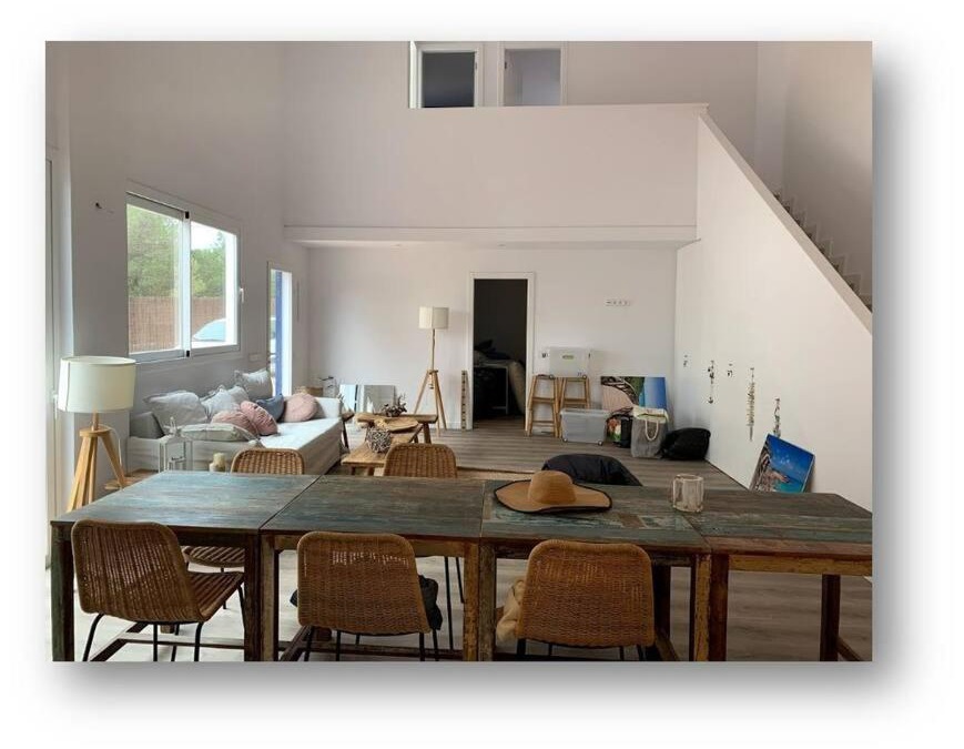 Formentera Villa | Gorgeous Beach Villla with AC pool, 300m2 from Playa Mitjorn and pool