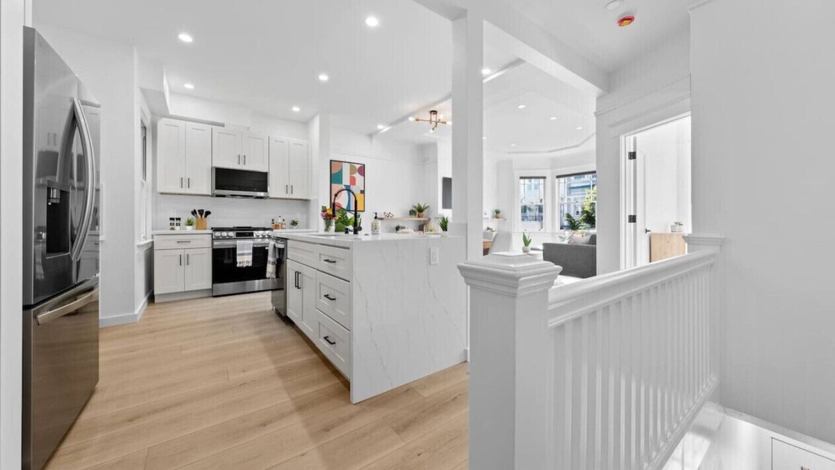 Cow Hollow Apartment | Gorgeous Cow Hollow Home in Phenomenal Location