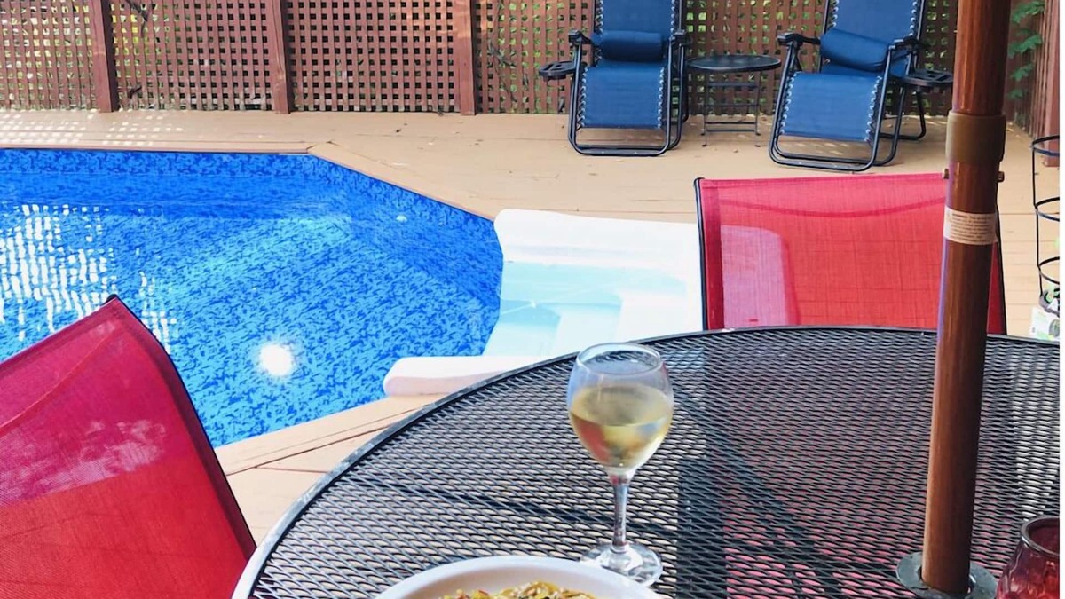 Lakeside House | GORGEOUS CUSTOM BUILT HOME W PRIVATE POOL AND PRIVATE BEACH ACCESS!!