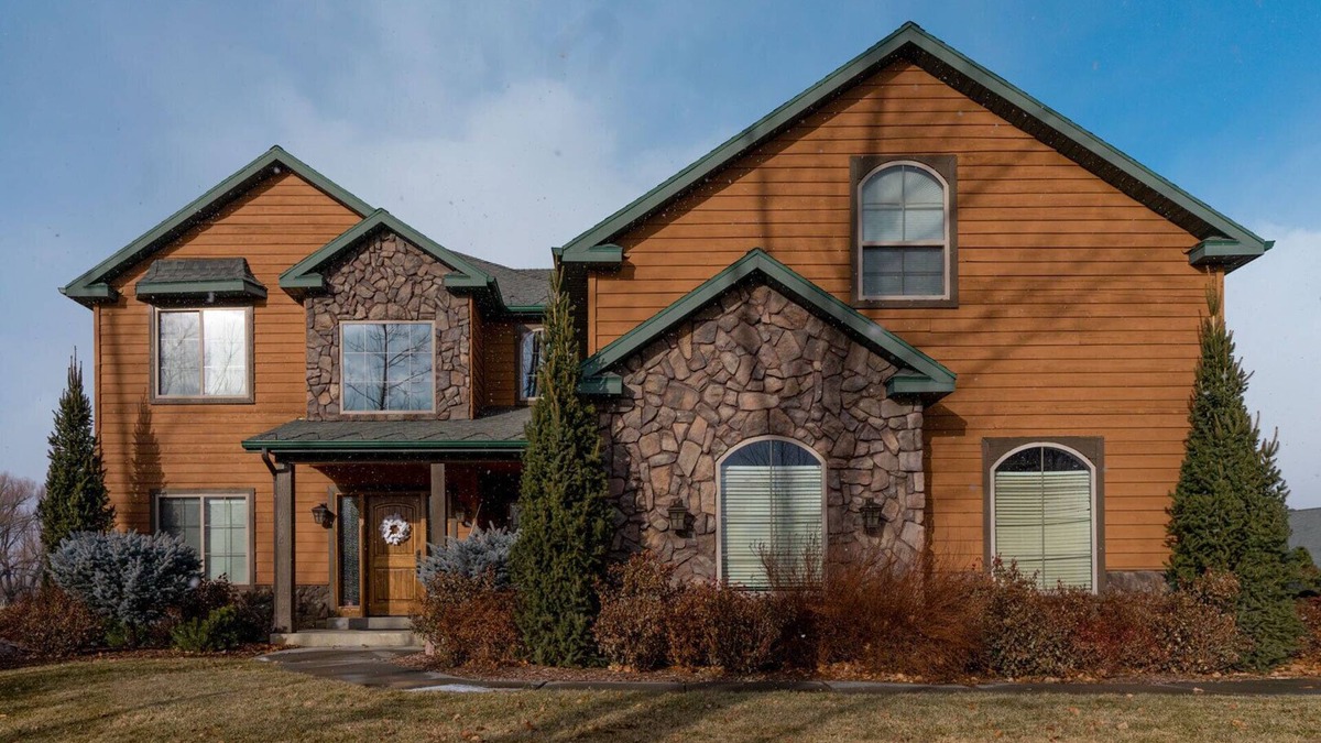 Eden House | Gorgeous Eden 5200 sq ft Home Near 3 Ski Resorts