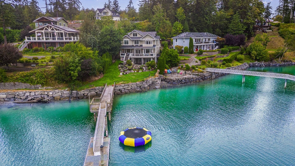 Gig Harbor House | Gorgeous family-friendly waterfront island home w/private dock, panoramic views