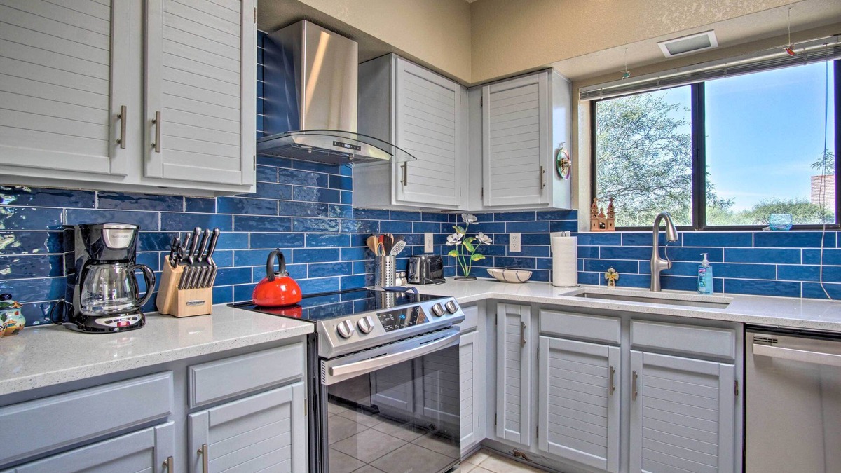Green Valley House | Gorgeous Green Valley Townhome w/Mountain Views!
