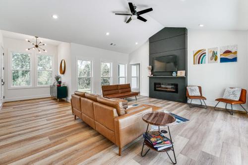 Harrison House | Gorgeous Harrison Getaway with Patio and Kayak!