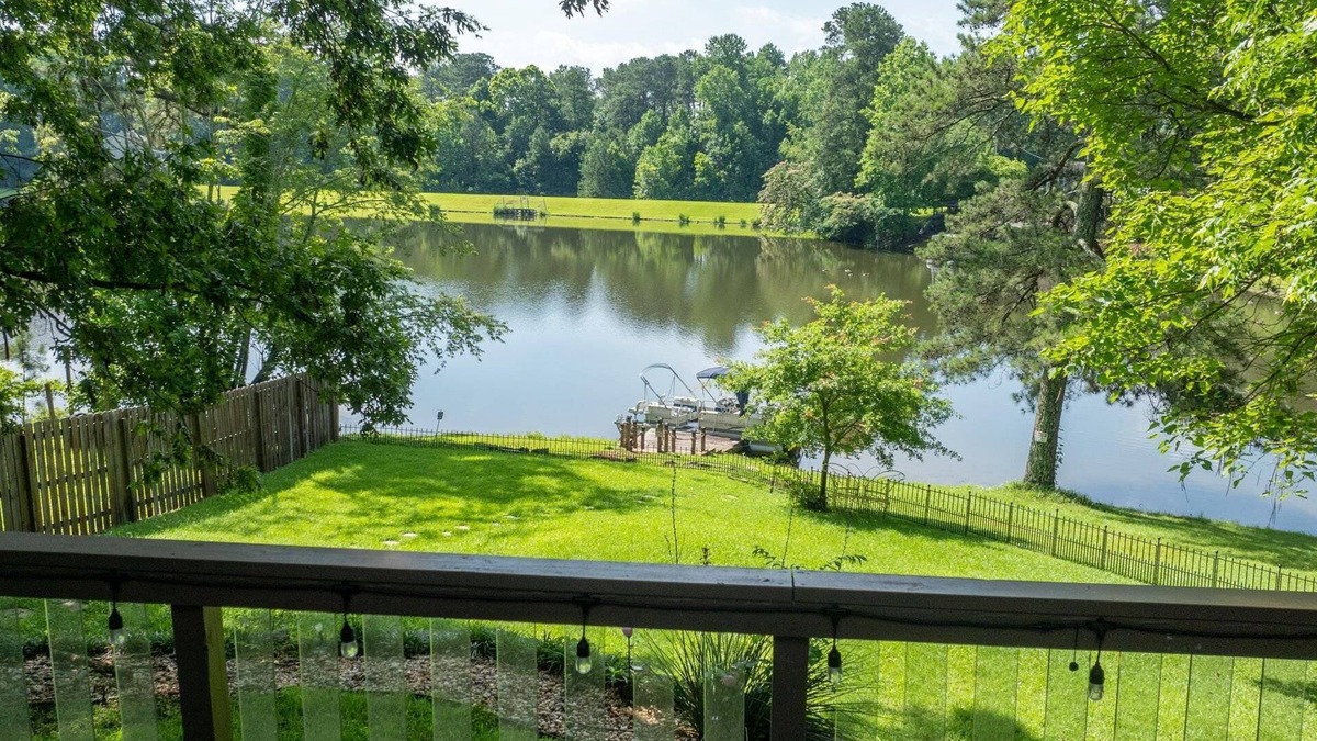 Duluth House | Gorgeous Home 3 BR Home | Corporate Groups | Traveling Nurses | 29 Day Minimum Stay