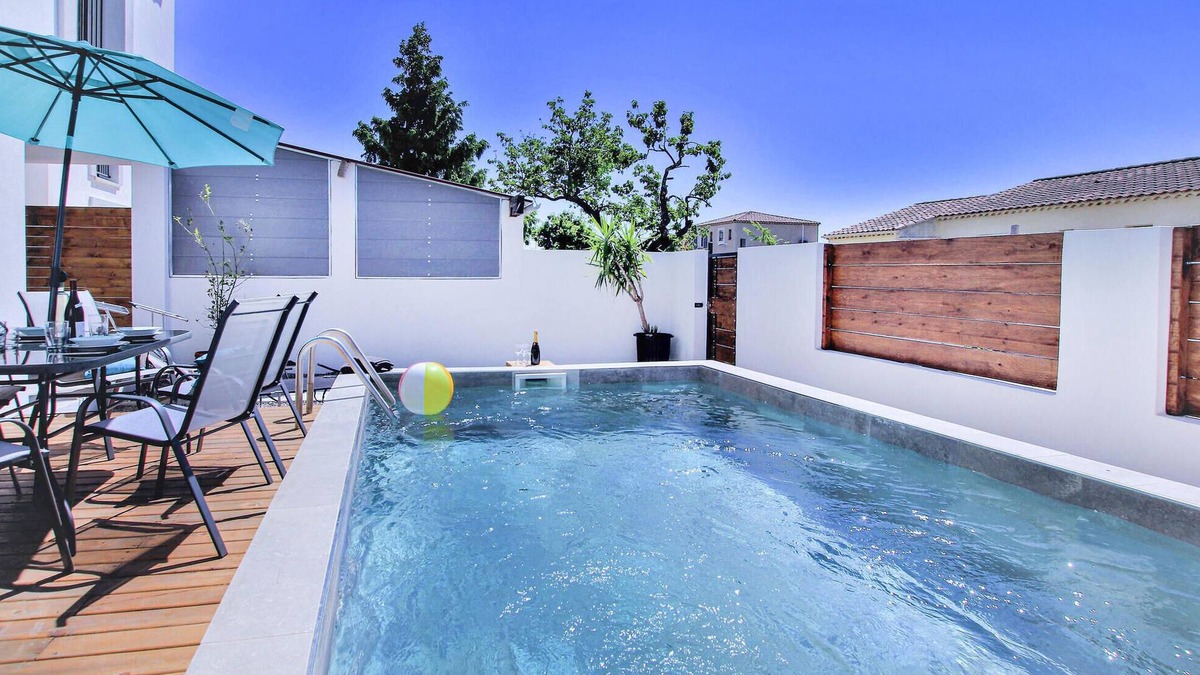 Salon-de-Provence House | Gorgeous home in Salon de Provence