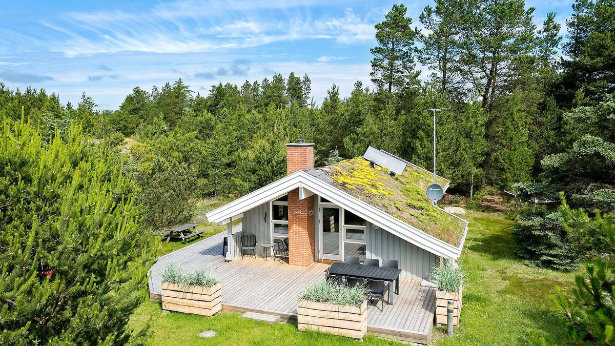 Blokhus House | Gorgeous home in Blokhus with WiFi