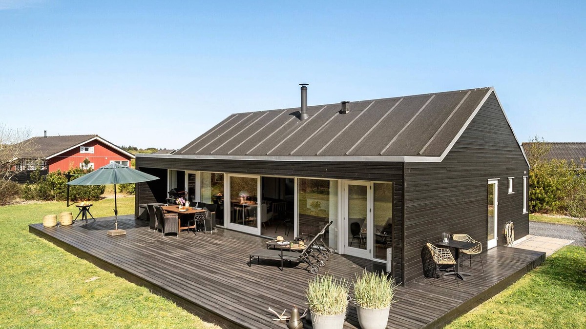 Tranum House | Gorgeous home in Brovst with sauna