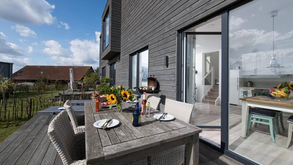 Gelting House | Gorgeous home in Gelting