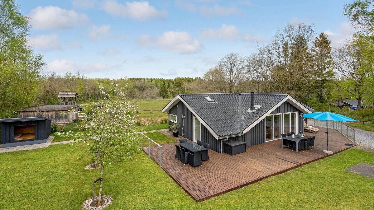 Skygge House | Gorgeous home in Give with WiFi
