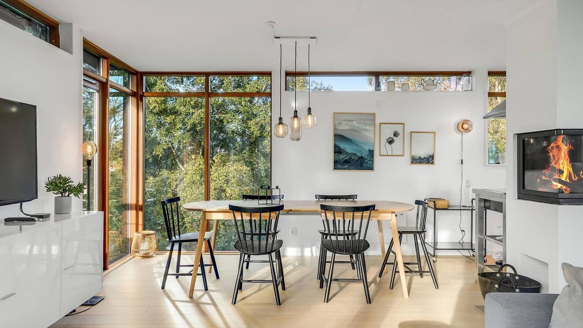 Grena Strand House | Gorgeous home in Grenaa with kitchen