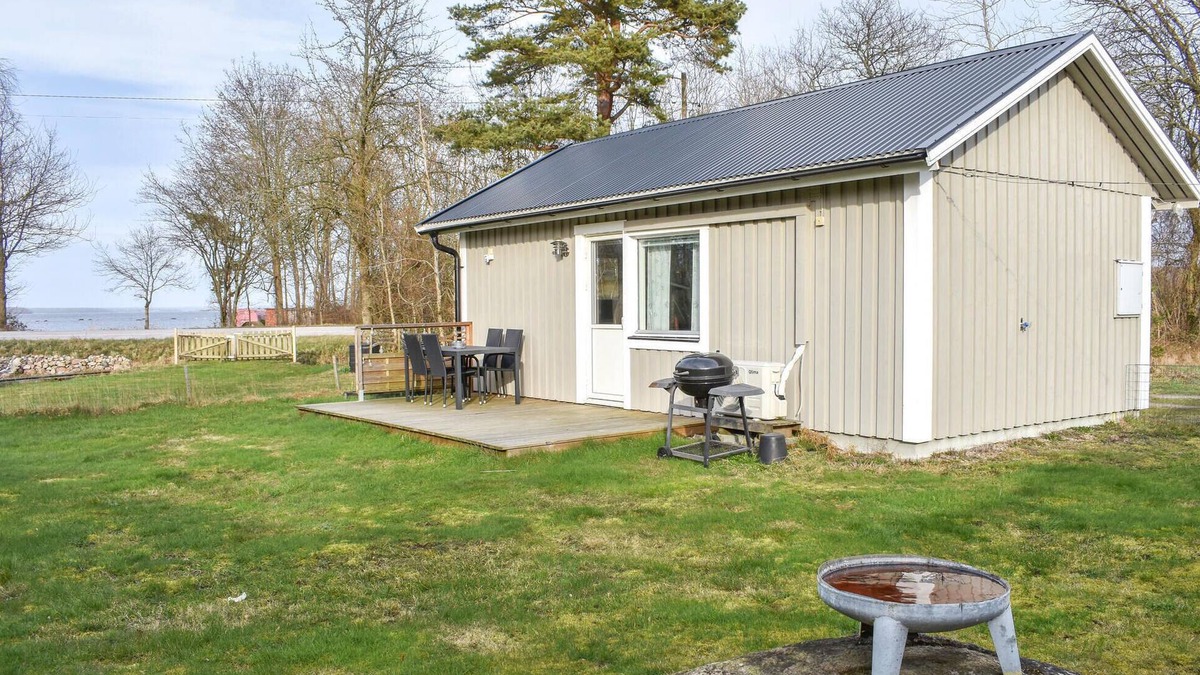 Hasslo House | Gorgeous home in Hasslö with WiFi