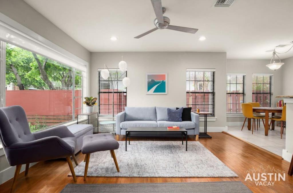 Zilker House | Gorgeous Home in Heart of Zilker with Full Kitchen