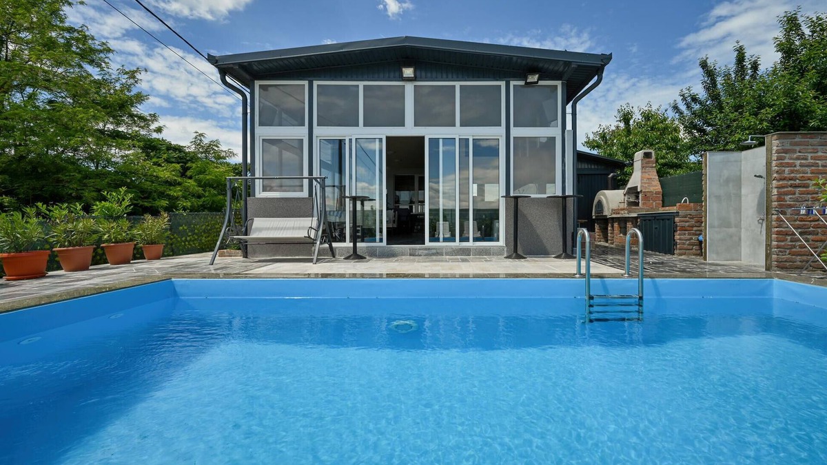 Koprivnica House | Gorgeous home in Koprivnica with sauna