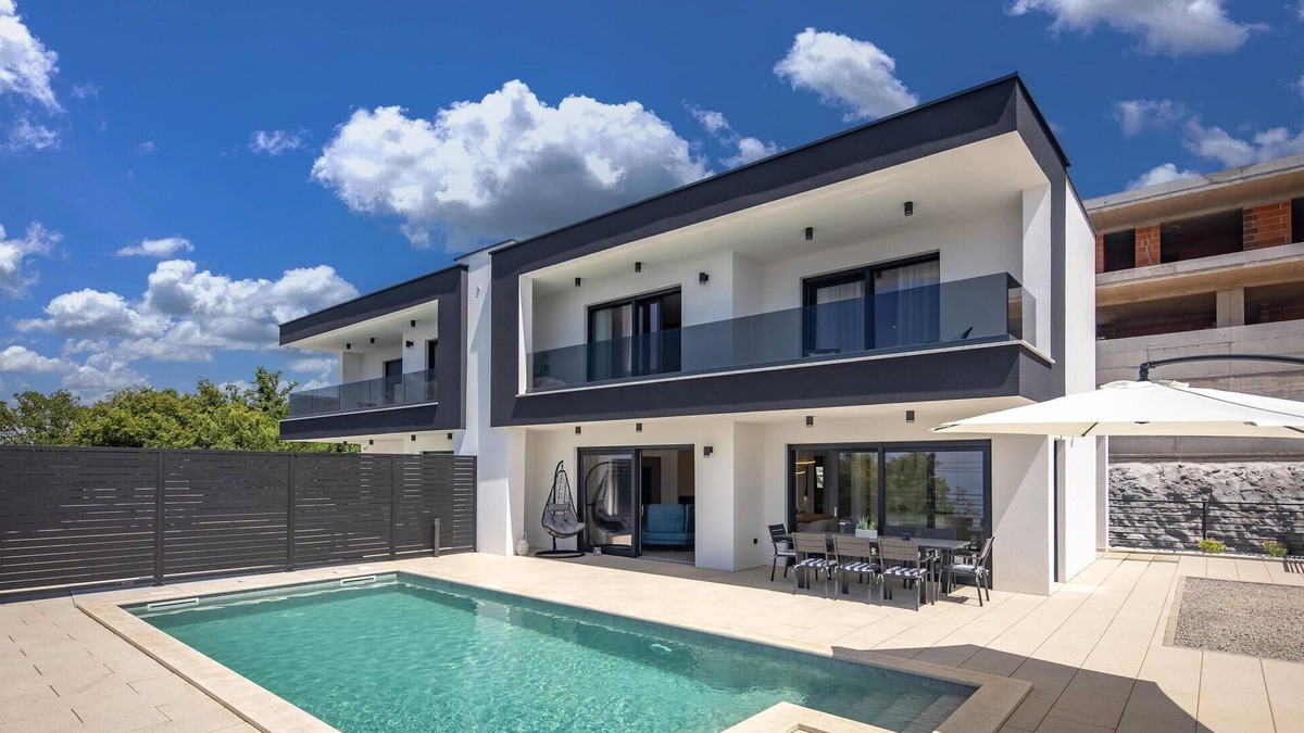 Kostrena House | Gorgeous home in Kostrena
