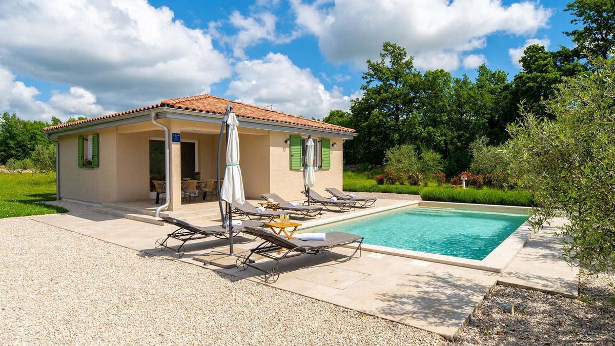 Salakovci House | Gorgeous home in Labin with WiFi