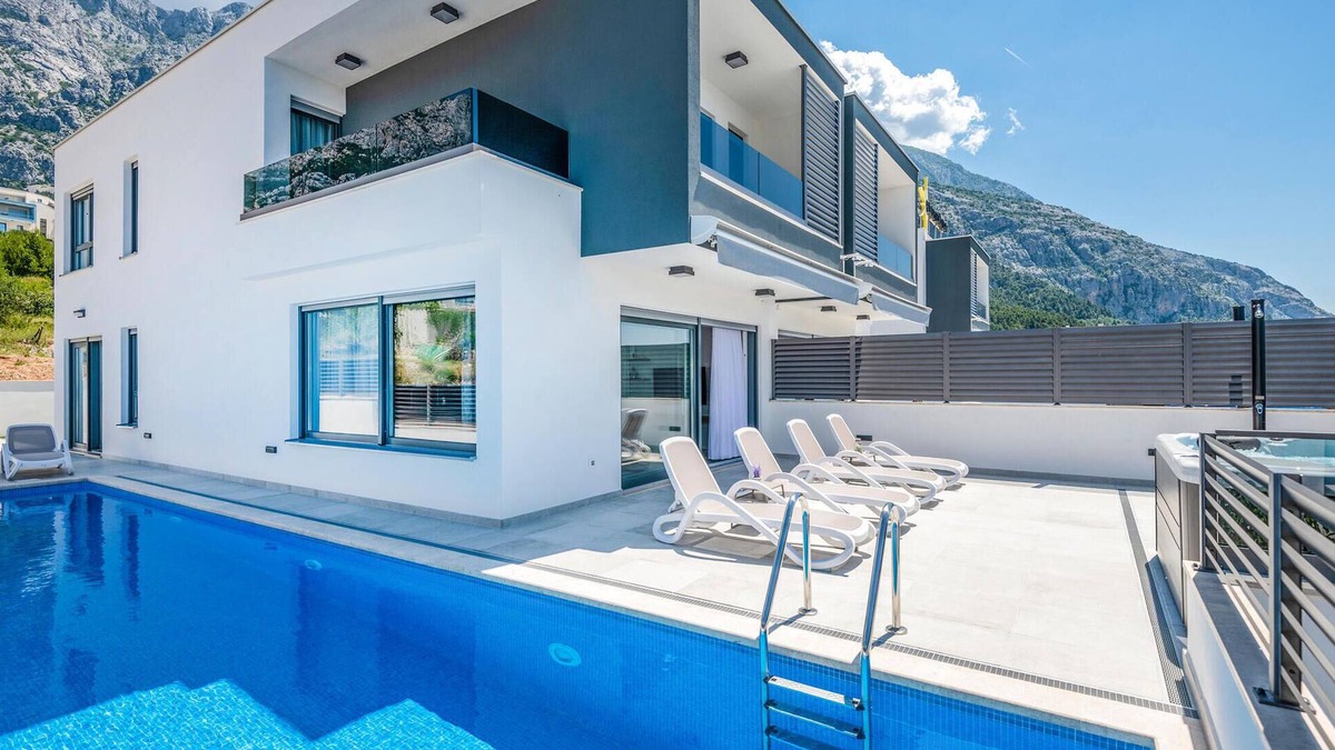 Veliko Brdo House | Gorgeous home in Makarska
