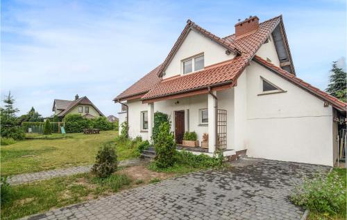 Suleczyno House | Gorgeous Home In Miciszewice With Wifi