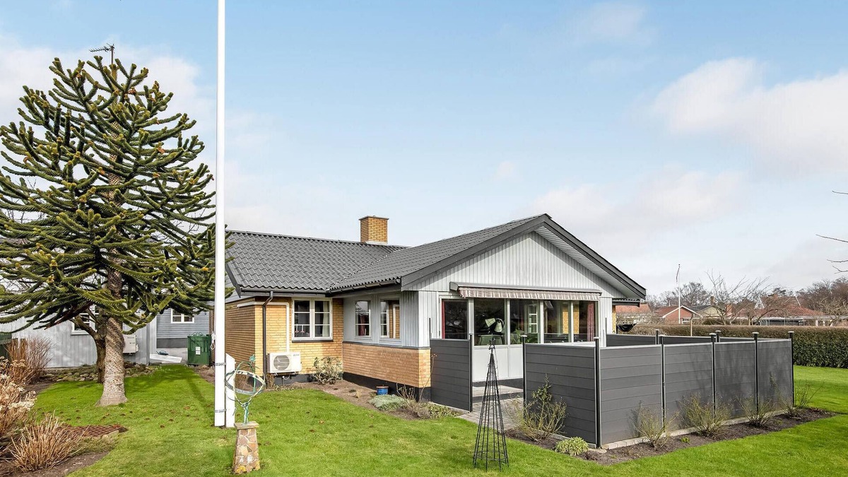 Balka House | Gorgeous home in Nexø with WiFi