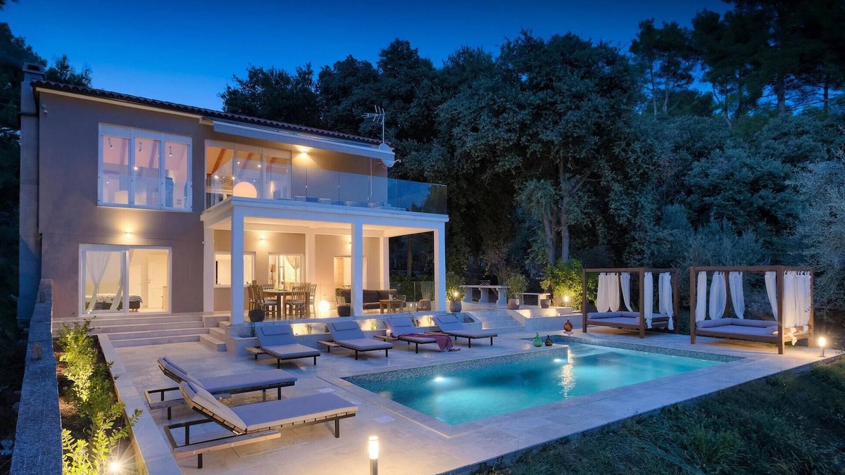 Pomer House | Gorgeous home in Pula