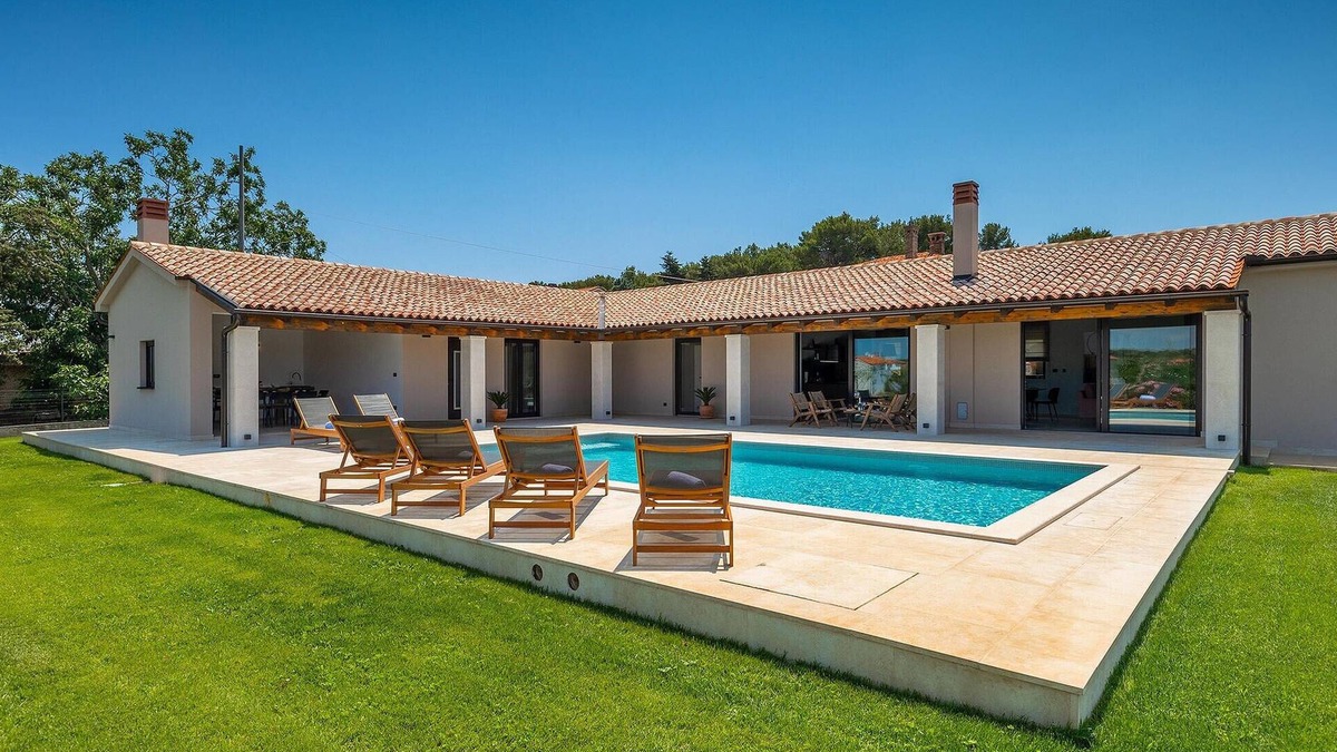 Valdebek House | Gorgeous home in Pula